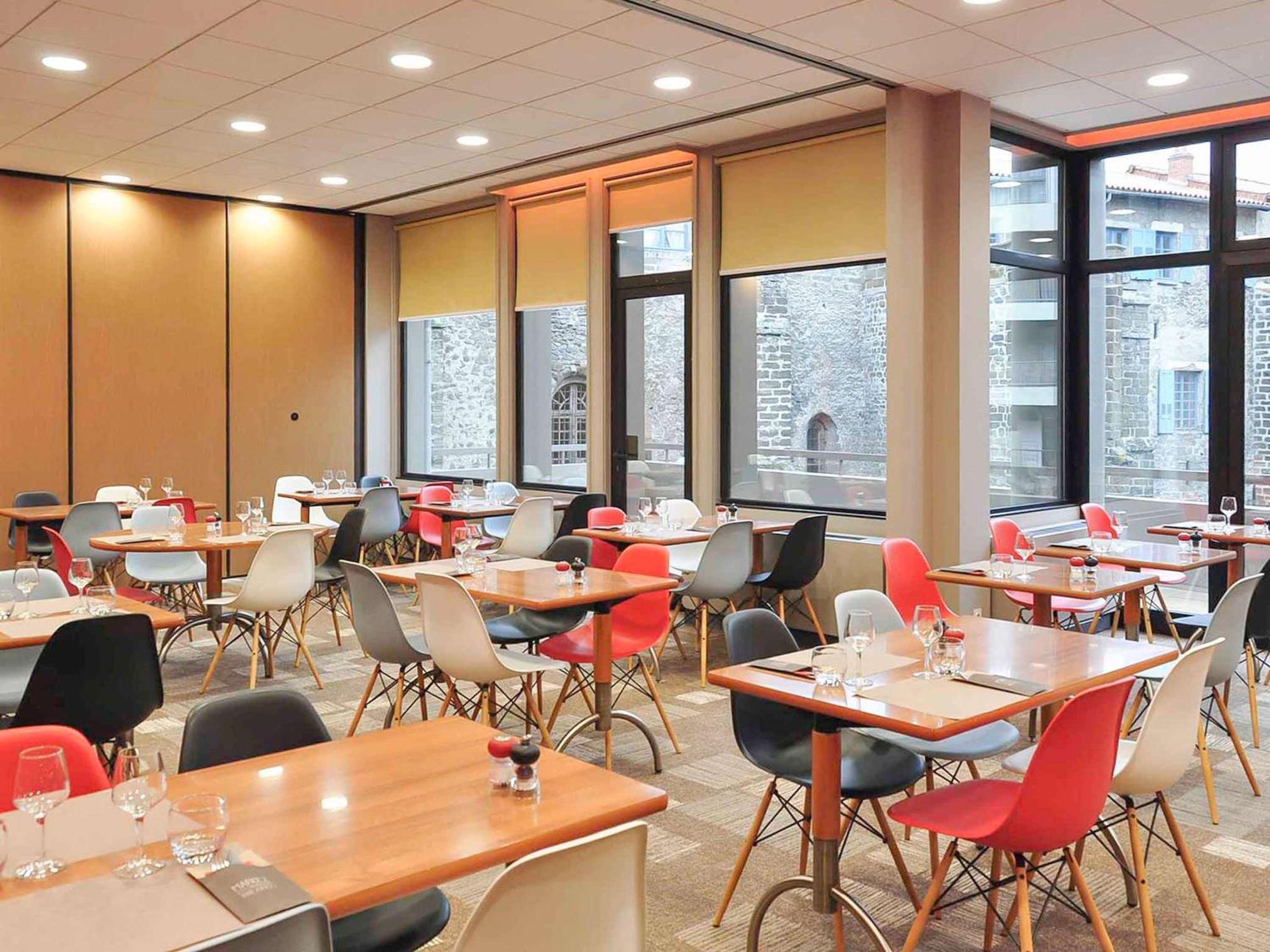 Отель Ibis Le Puy-En-Velay Centre Экстерьер фото