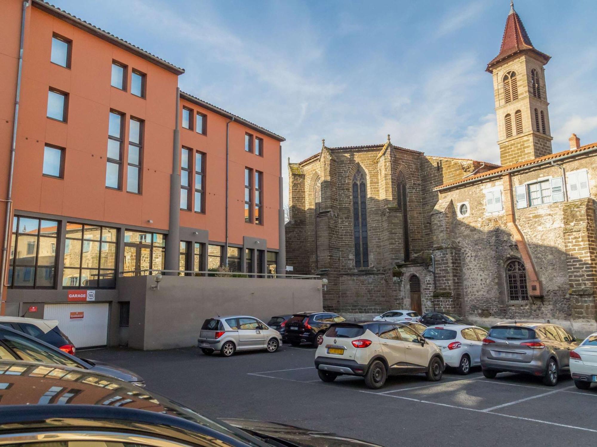Отель Ibis Le Puy-En-Velay Centre Экстерьер фото