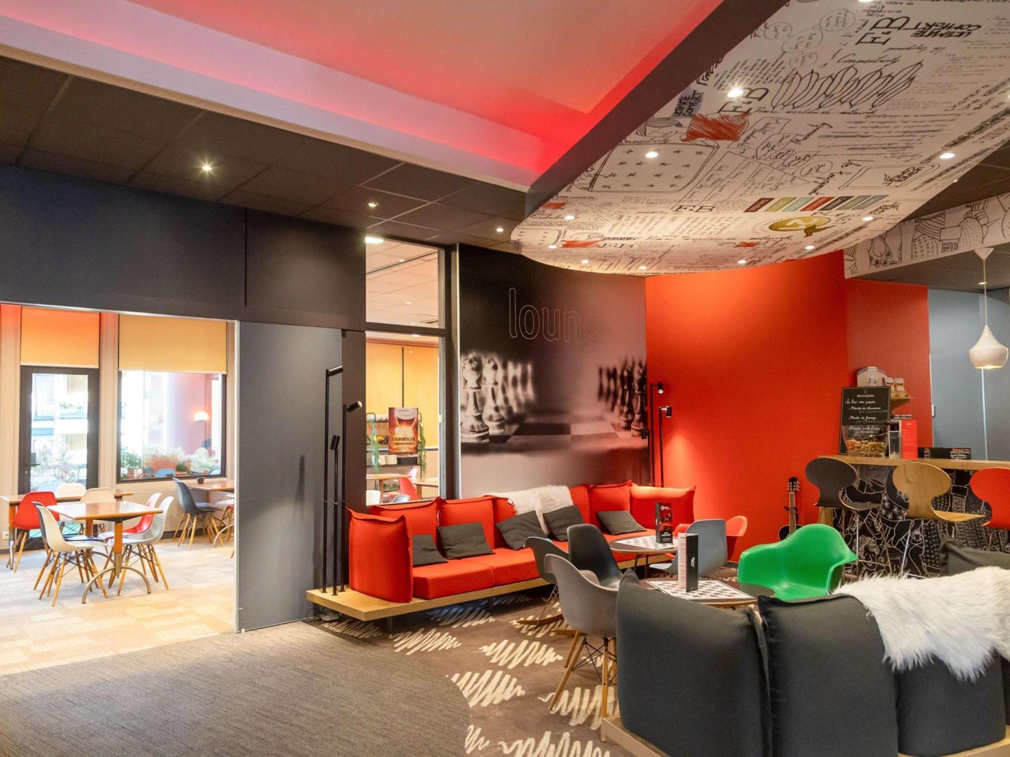 Отель Ibis Le Puy-En-Velay Centre Экстерьер фото