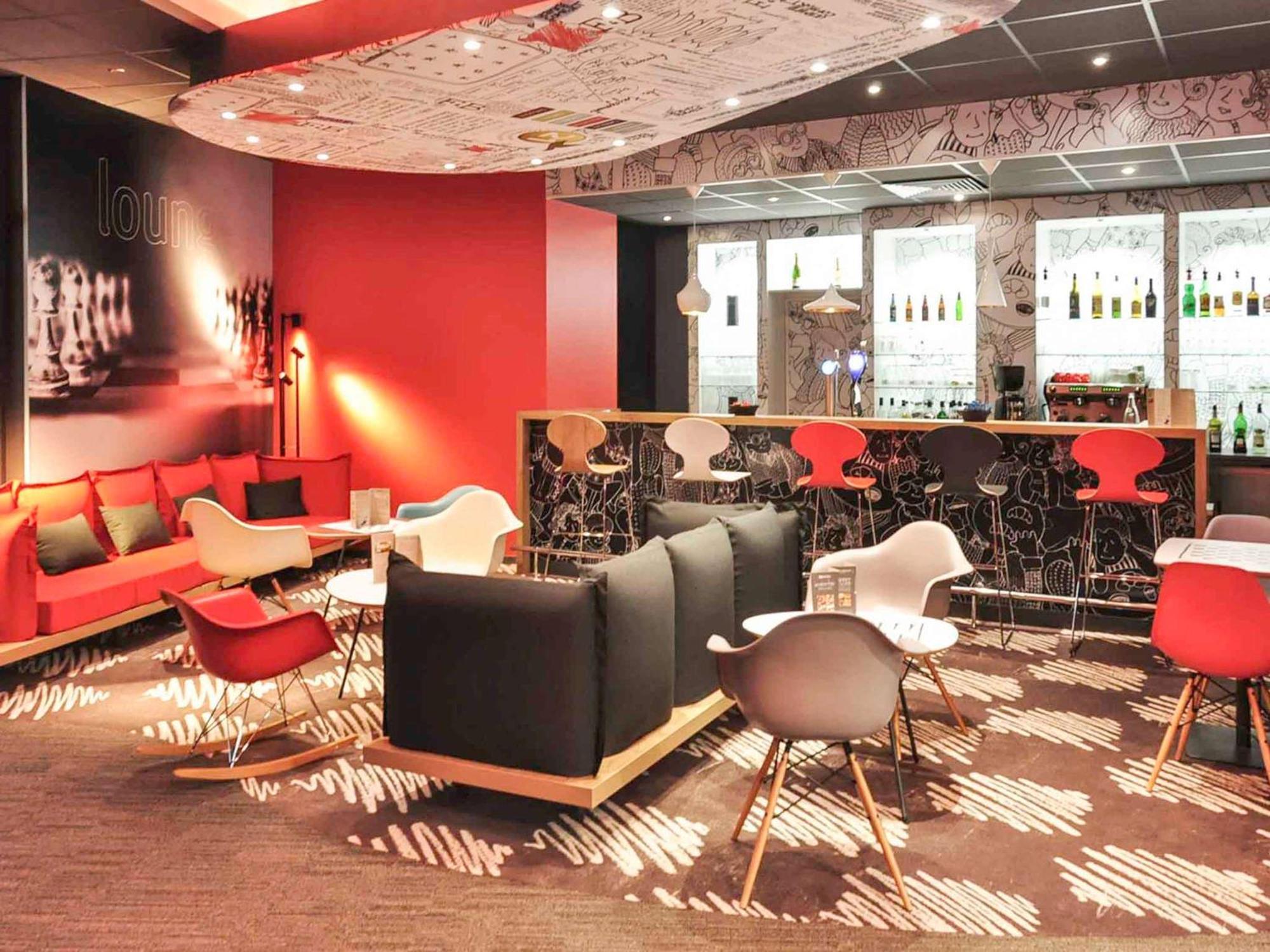 Отель Ibis Le Puy-En-Velay Centre Экстерьер фото