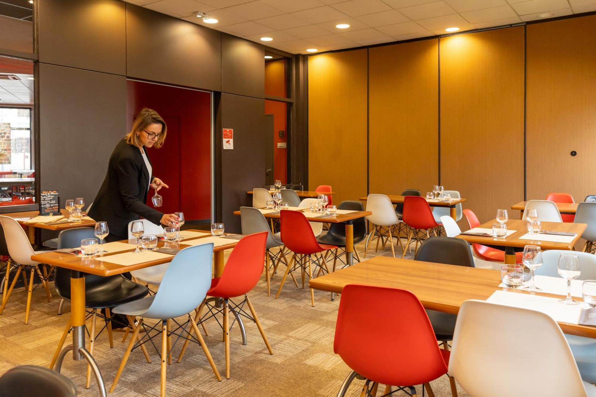 Отель Ibis Le Puy-En-Velay Centre Экстерьер фото