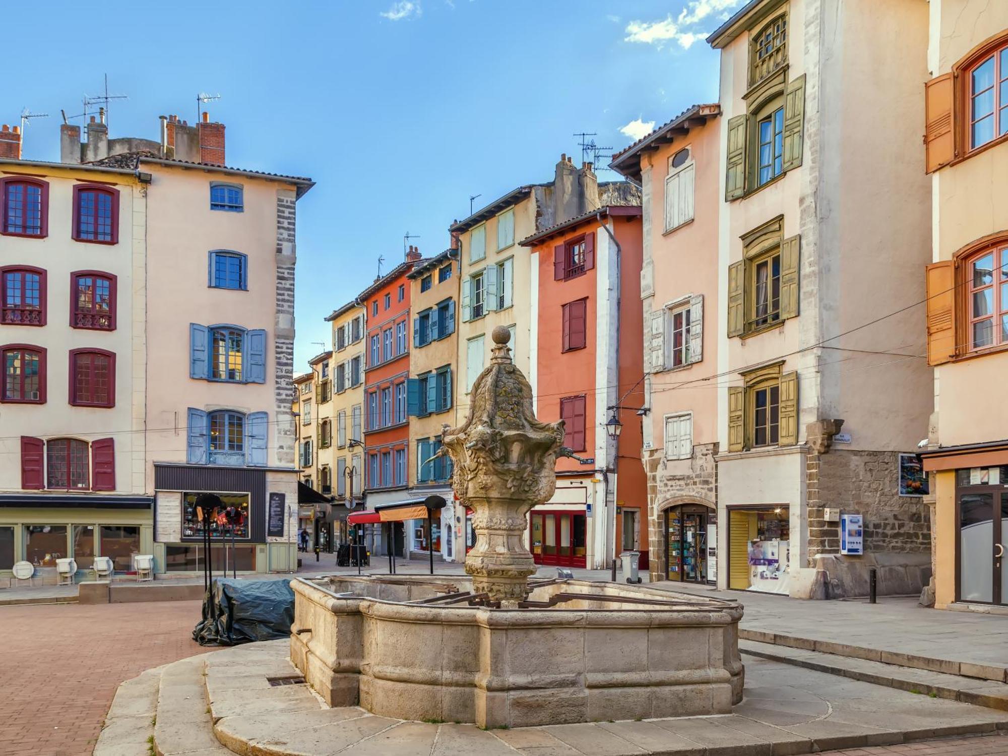 Отель Ibis Le Puy-En-Velay Centre Экстерьер фото