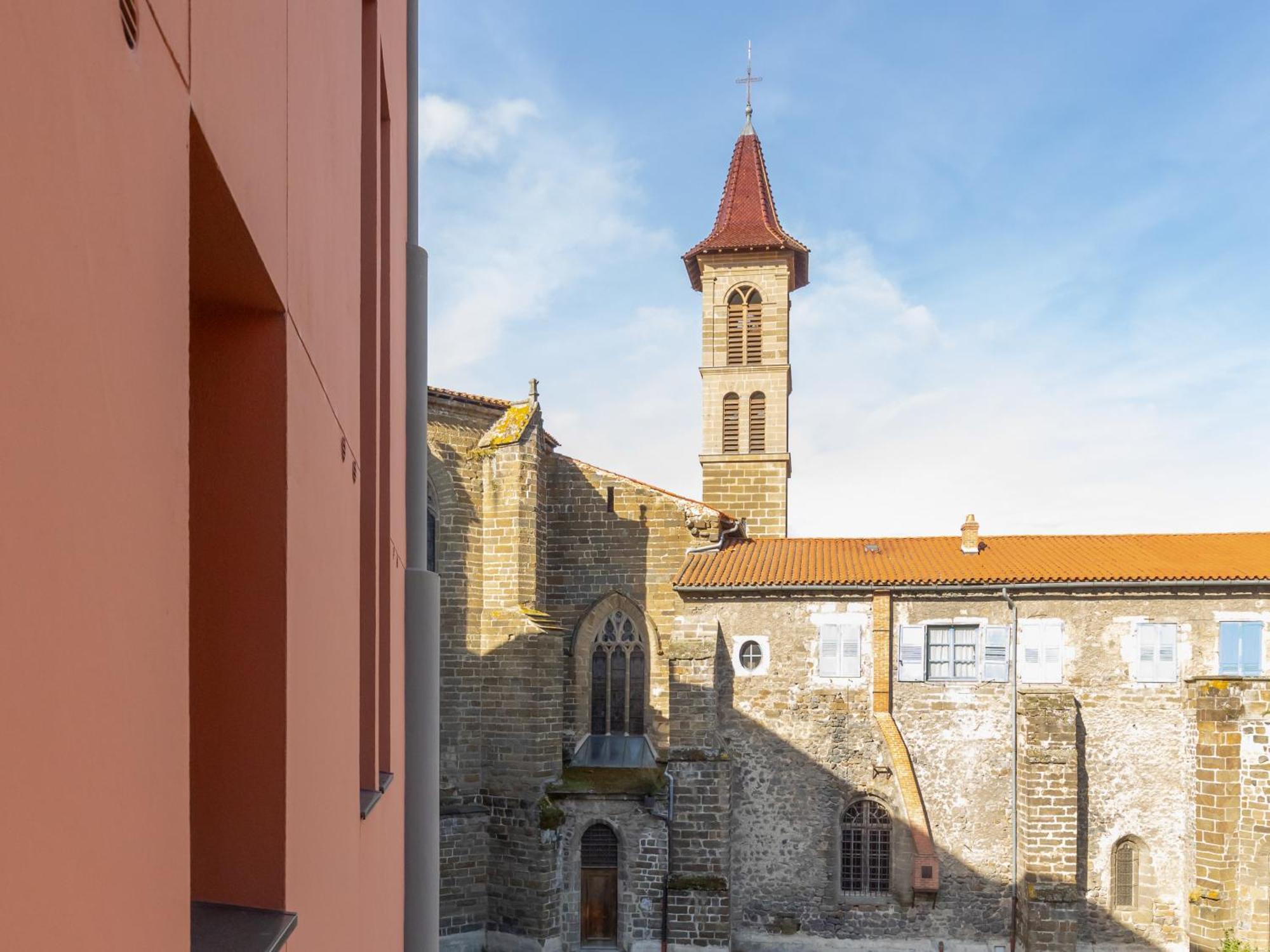 Отель Ibis Le Puy-En-Velay Centre Экстерьер фото